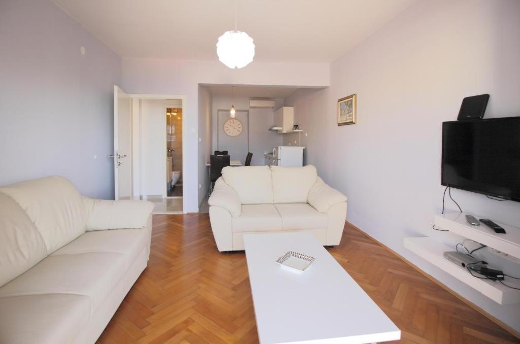 Apartments Dubreta ซัฟทัท ภายนอก รูปภาพ
