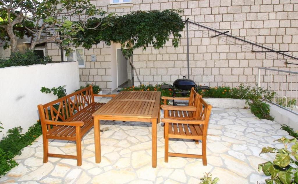 Apartments Dubreta ซัฟทัท ภายนอก รูปภาพ