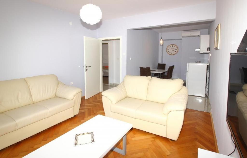 Apartments Dubreta ซัฟทัท ภายนอก รูปภาพ